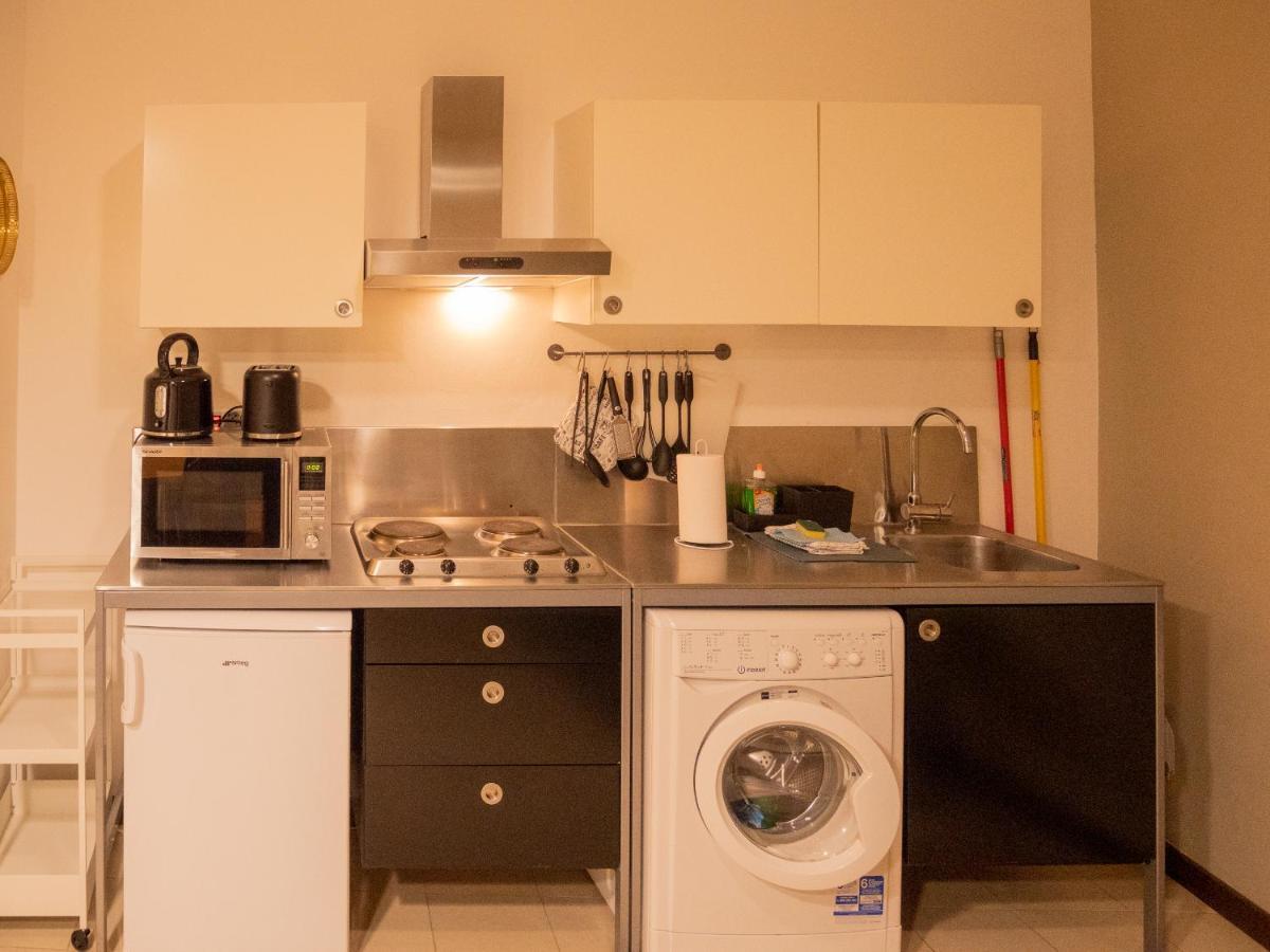 Chambers Short Rentals - Via Gezio Calini Brescia - 2 Studio Flats Екстер'єр фото
