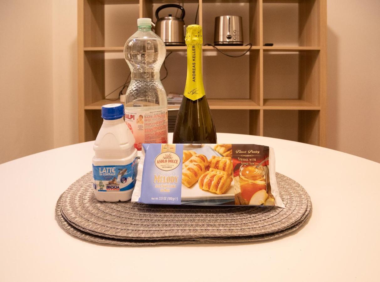Chambers Short Rentals - Via Gezio Calini Brescia - 2 Studio Flats Екстер'єр фото