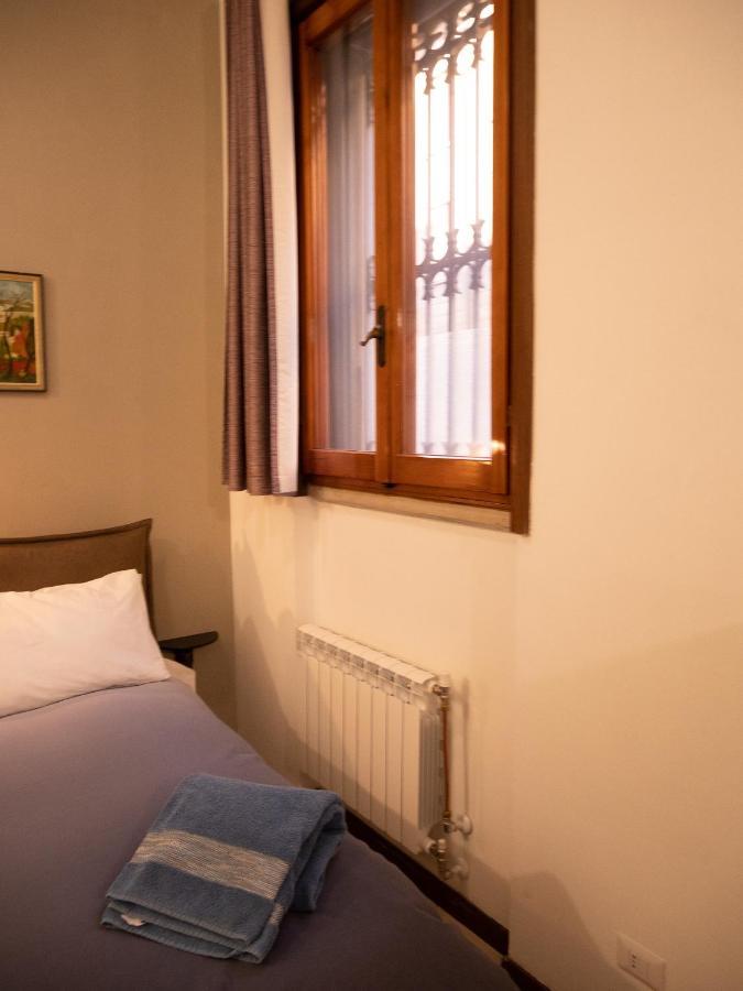 Chambers Short Rentals - Via Gezio Calini Brescia - 2 Studio Flats Екстер'єр фото