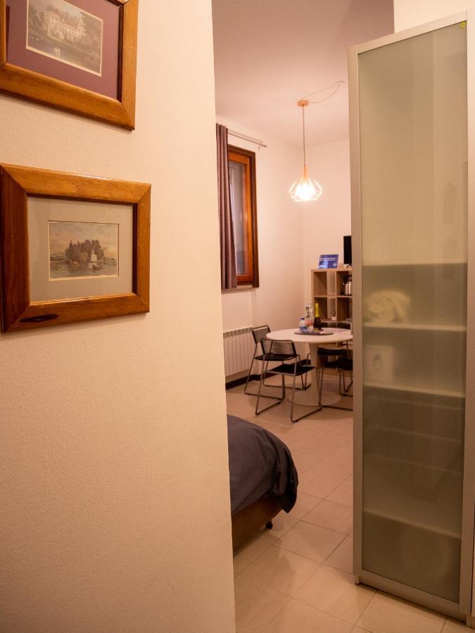 Chambers Short Rentals - Via Gezio Calini Brescia - 2 Studio Flats Екстер'єр фото
